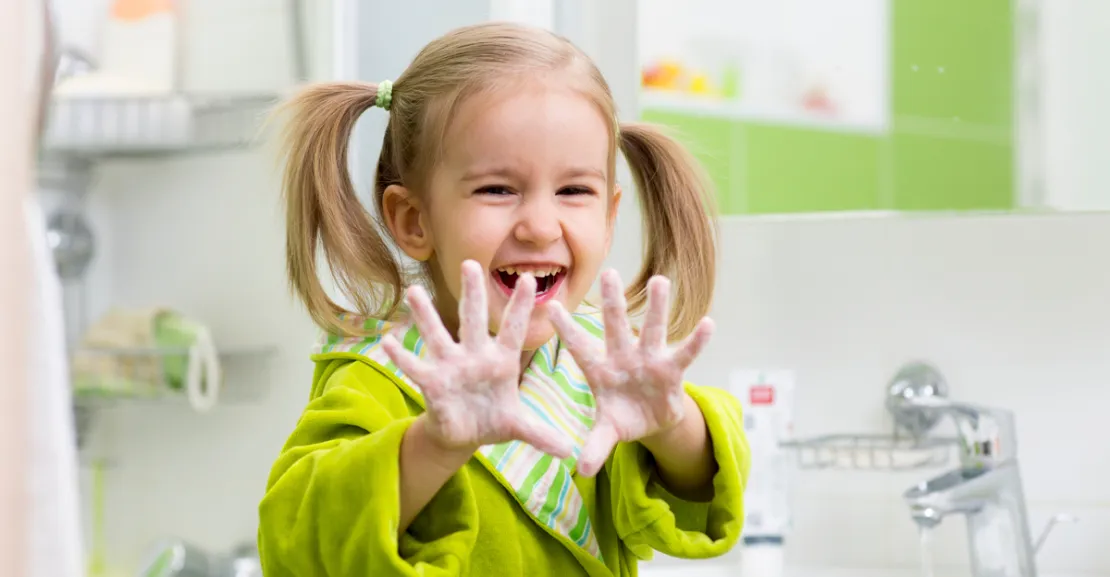 Parents, Yuk Mulai Ajari Anak Mencuci Tangan Dengan Benar