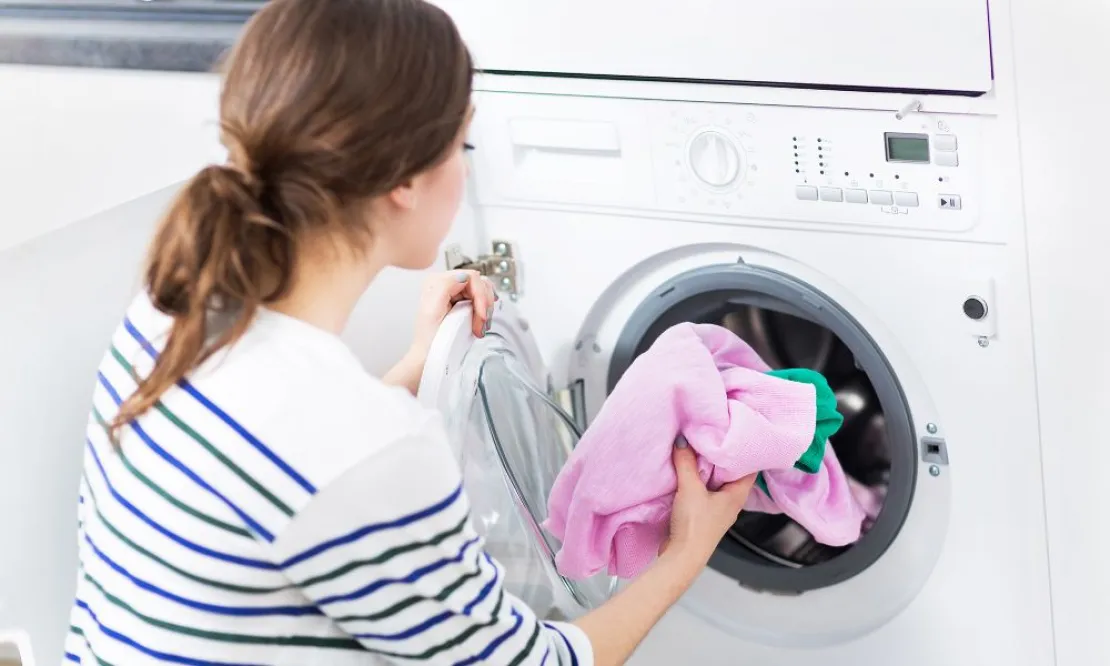 Cara Ampuh Cuci Pakaian Agar Terhindar Dari Penularan COVID-19
