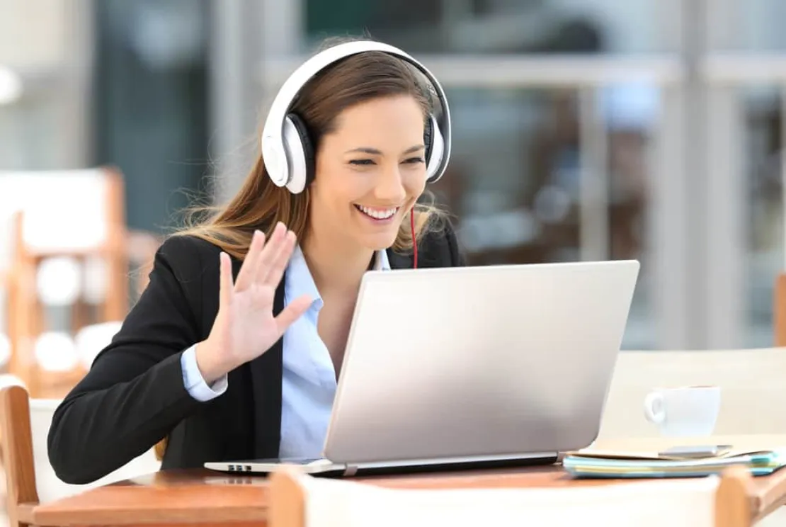 Lakukan 4 Tips Ini Agar Wawancara Kerja via Video Call Sukses!