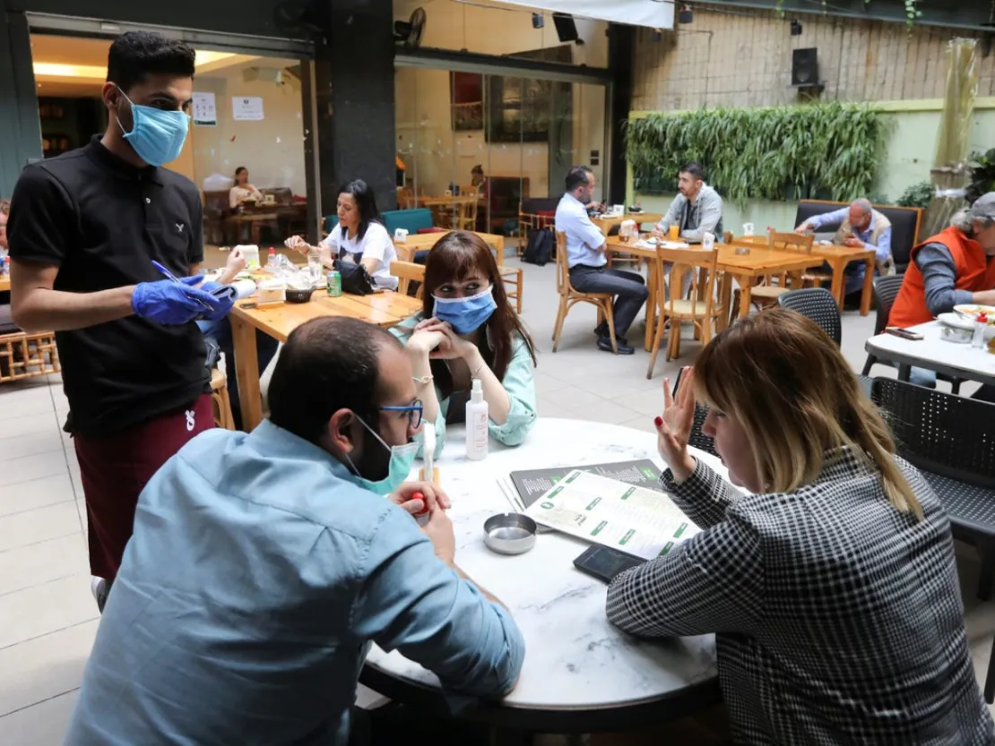 Makan Bersama di Restoran Selama Pandemi, Perhatikan Hal Ini