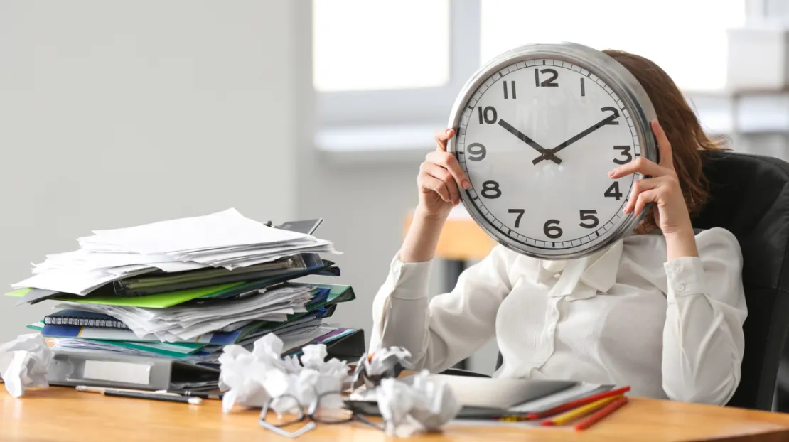 6 Gejala Stres Akibat Overwork Selama WFH, Kamu Mengalaminya?