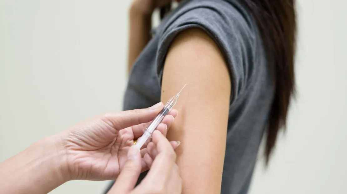 Habis Melahirkan, Bolehkah Segera Mendapatkan Vaksin Covid-19?