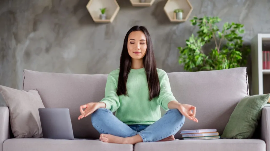 Meditasi Bikin Tenang, Lakukan Dengan 6 Cara Ini, Ya!