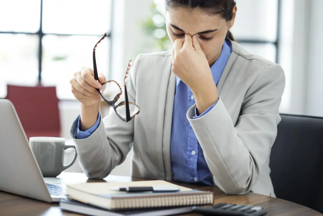 Tips Mudah Mengatasi Mata Lelah Setelah Kerja Di Depan Komputer