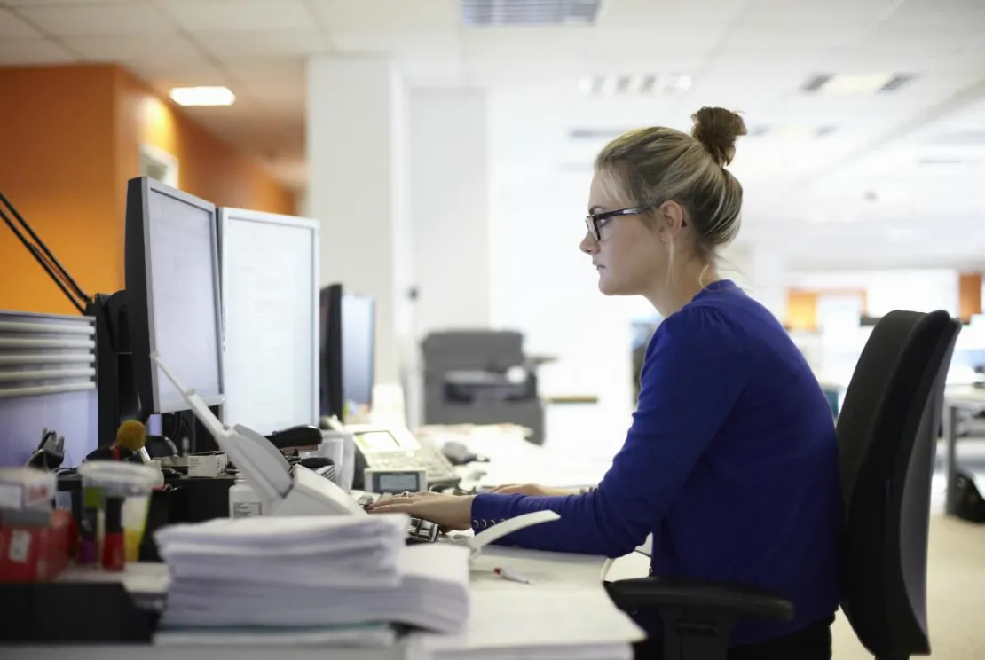 Stress Bekerja Bikin Pusing? Lakukan 6 Aktivitas Ini Di Kantor!