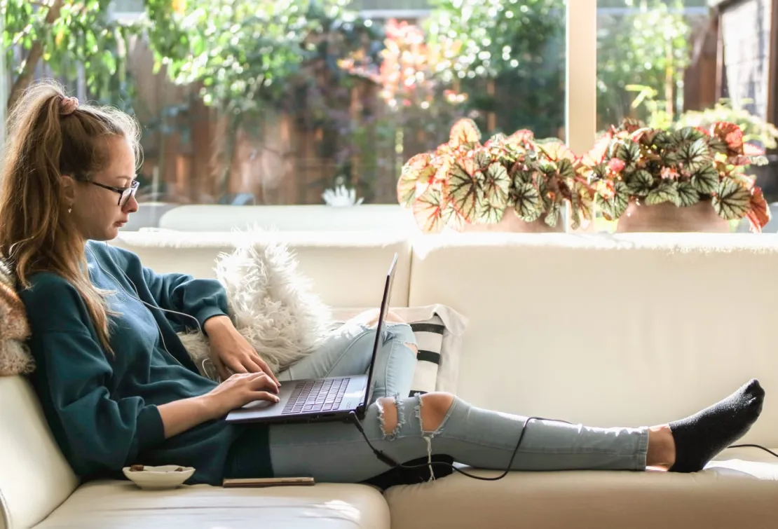 5 Tips Efektif Kerja Online Di Rumah Agar Tetap Produktif