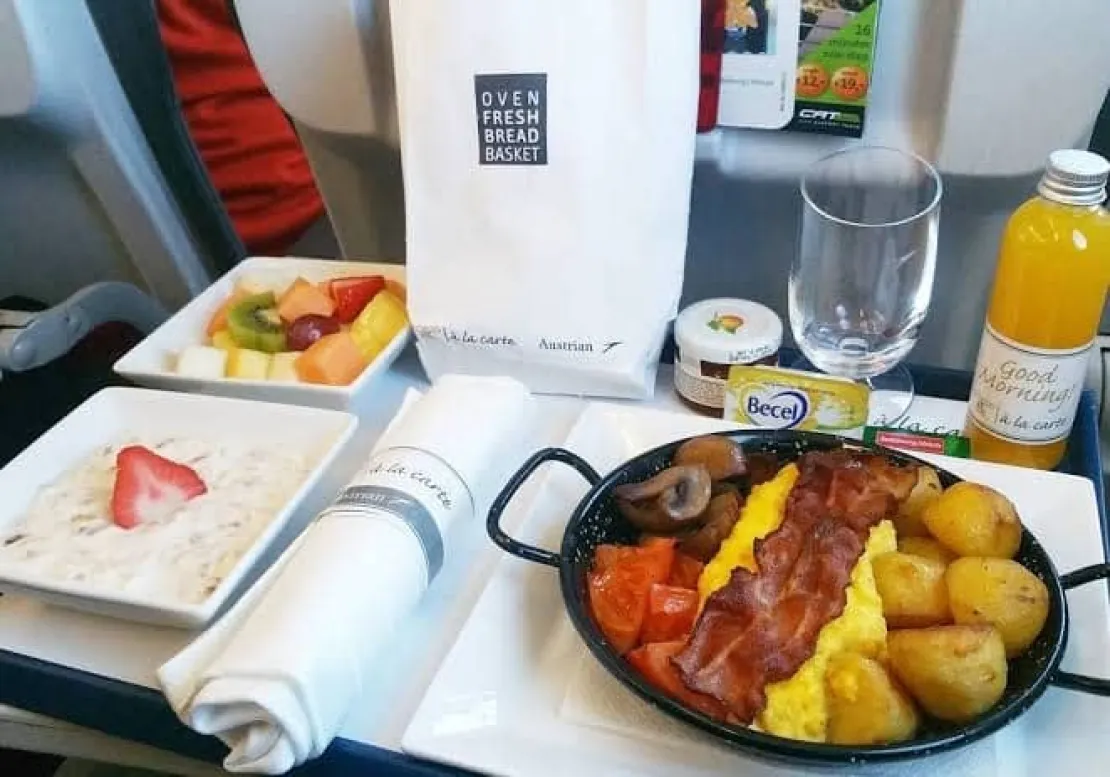 Ini Tipe Makanan yang Sebaiknya Kamu Pilih Ketika di Pesawat