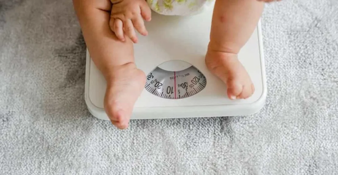 Bahaya Stunting Ketika Berat Badan Si Kecil Terus Menurun