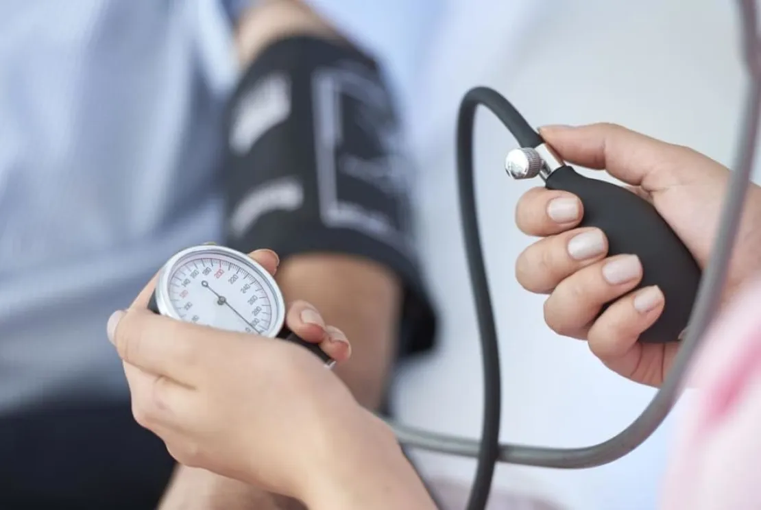 Hipertensi & Diabetes: Cara Cegah Komplikasi Pasien Covid-19