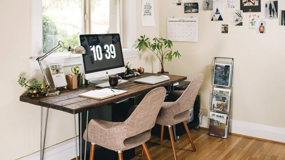 Biar Produktif dan Nyaman Saat WFH, Ini 7 Tips Desain Ruang Kerja Buat Kamu