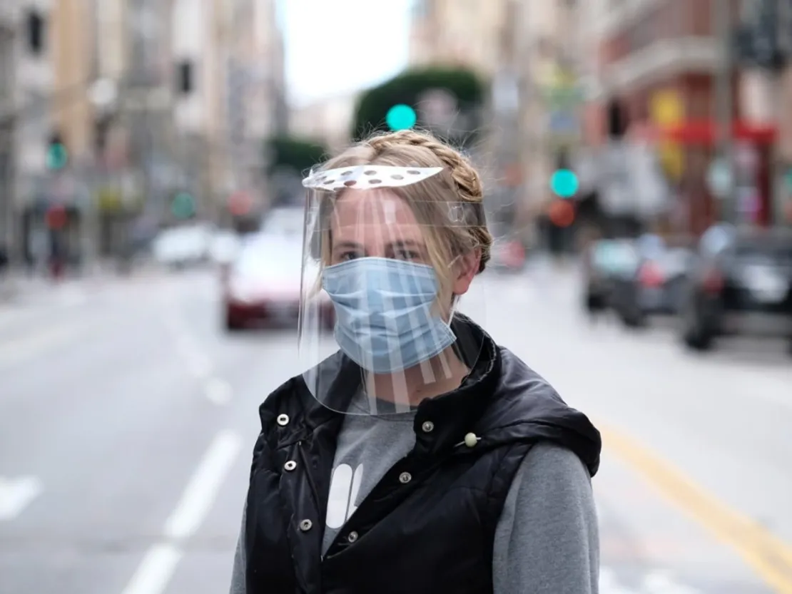 Ini Kelebihan dan Kekurangan Dari Penggunaan Face Shield