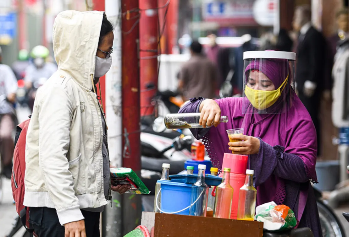Perlukah Menggunakan Face Shield Selama New Normal?