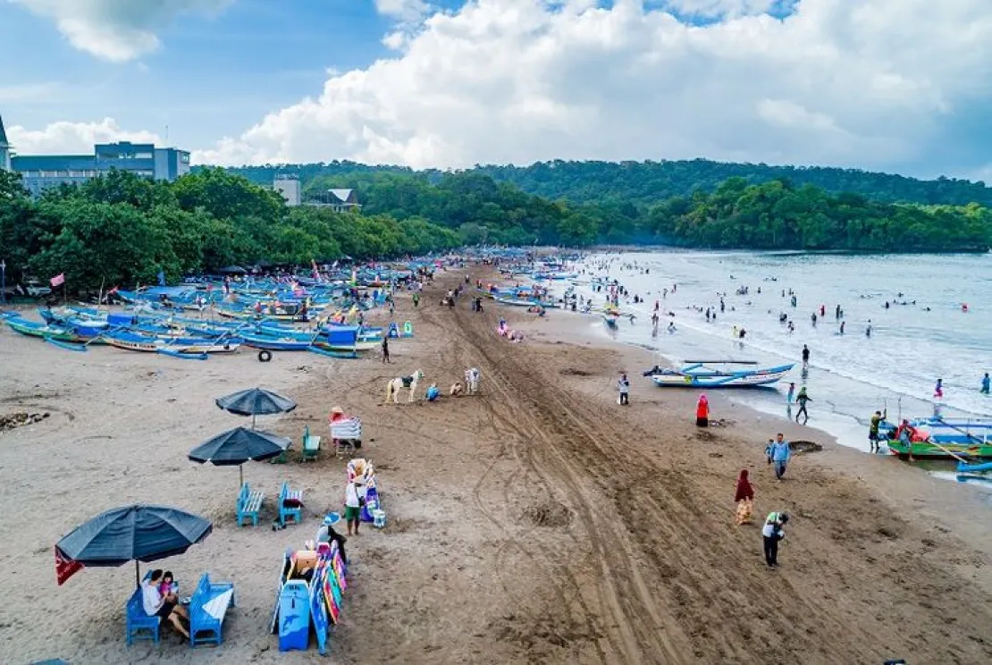 Berlibur Ke Pantai Selama New Normal, Terapkan Tips Berikut Agar Tetap Aman