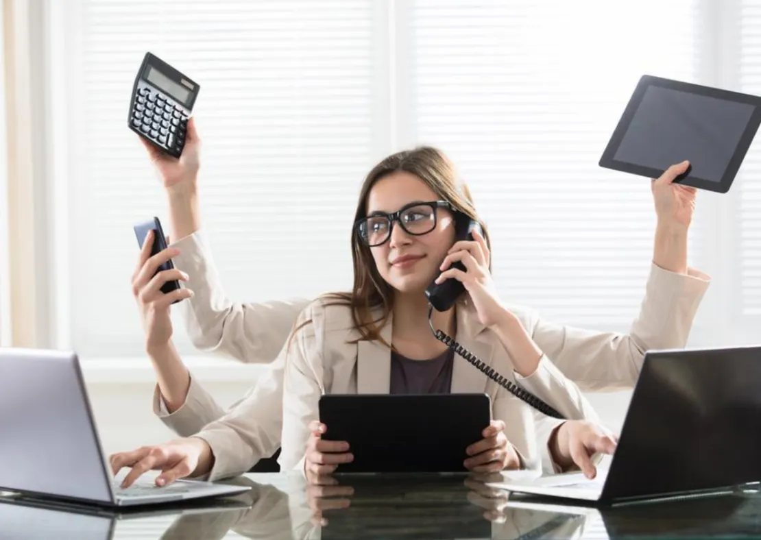 Sering Dilakukan, Multitasking Ternyata Dapat Sebabkan Dampak Buruk!
