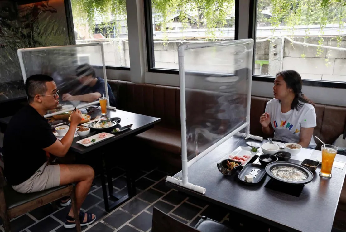 Nular Lewat Udara, Lakukan Pencegahan Ini Selama di Restoran
