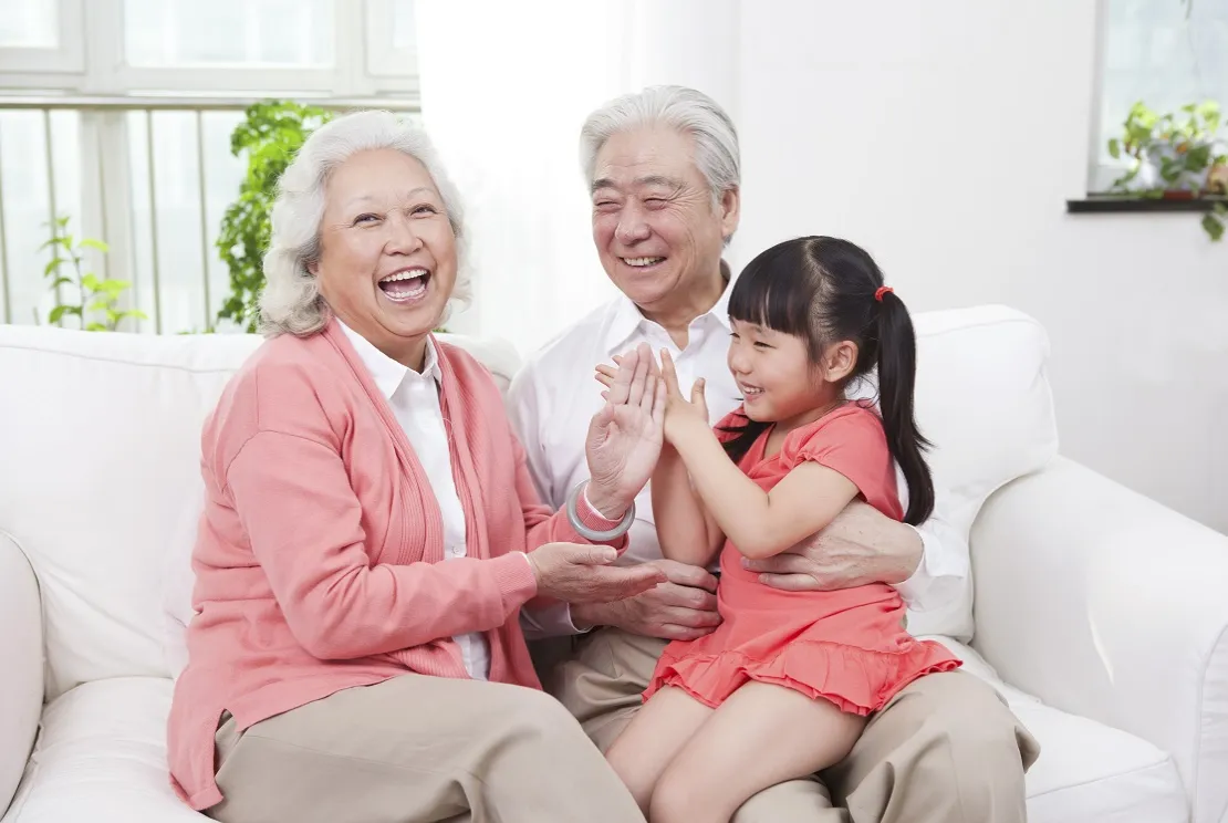 5 Tips Mengajari Anak untuk Menghormati Orangtua