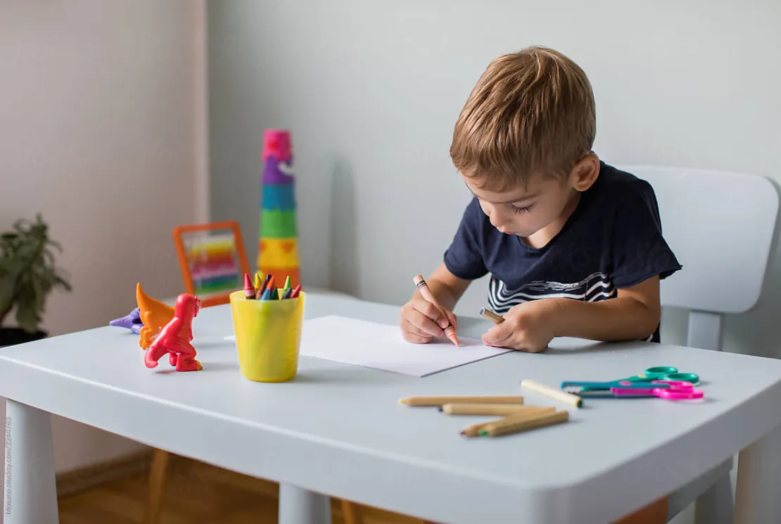 4 Tips Ajarkan Anak Mewarnai: Jadi Aktivitas Asik di Rumah