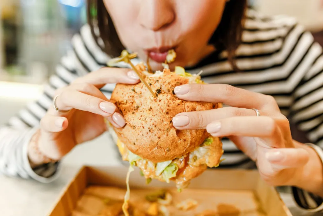 Weekend Ingin Makan Junk Food? Begini Cara Sehat Menikmatinya