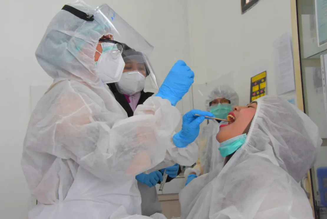 Sudah Rutin Tes Swab, Kok Masih Bisa Positif Covid-19?