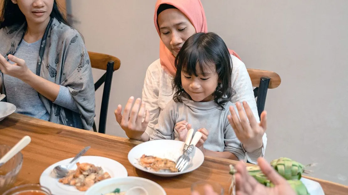 Penuhi Kebutuhan Nutrisi: Cara Penting Jaga Kesehatan Anak Selama Puasa