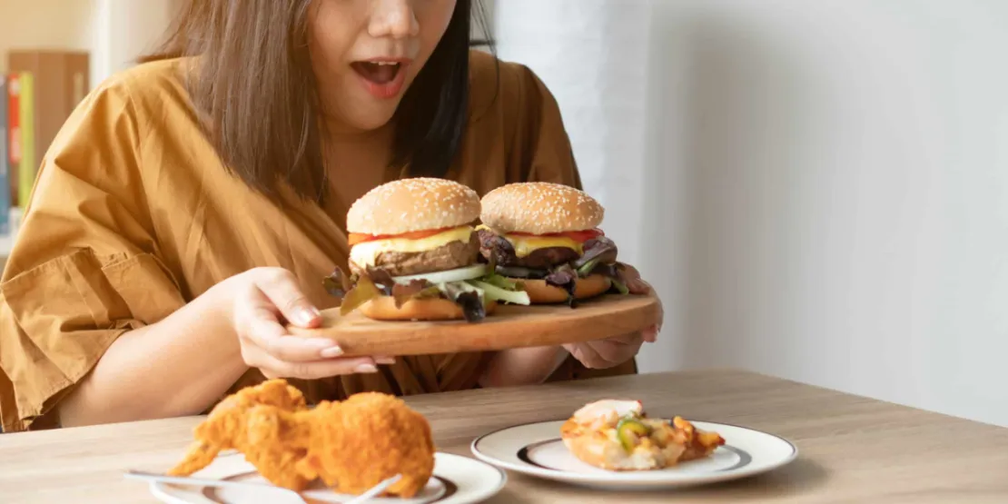 Sering Overeating Selama Pandemi? Ini 6 Penyebab yang Perlu Diketahui