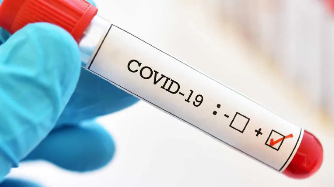 Ada Lho yang Nekat Divaksin Saat Positif Covid-19, Bahaya Gak Ya?
