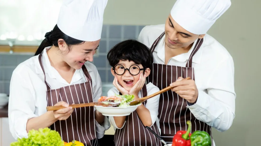 Ajak Anak Membantu Ibu Memasak, Ini 5 Menu Mudah yang Bisa Dibuat Bersama