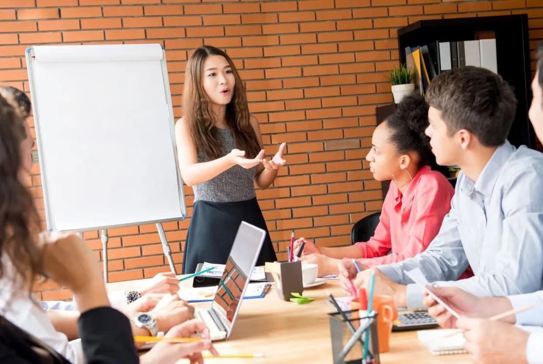 Pemula! Ini 5 Trik Jitu Lakukan Public Speaking, Anti Grogi di Depan Umum
