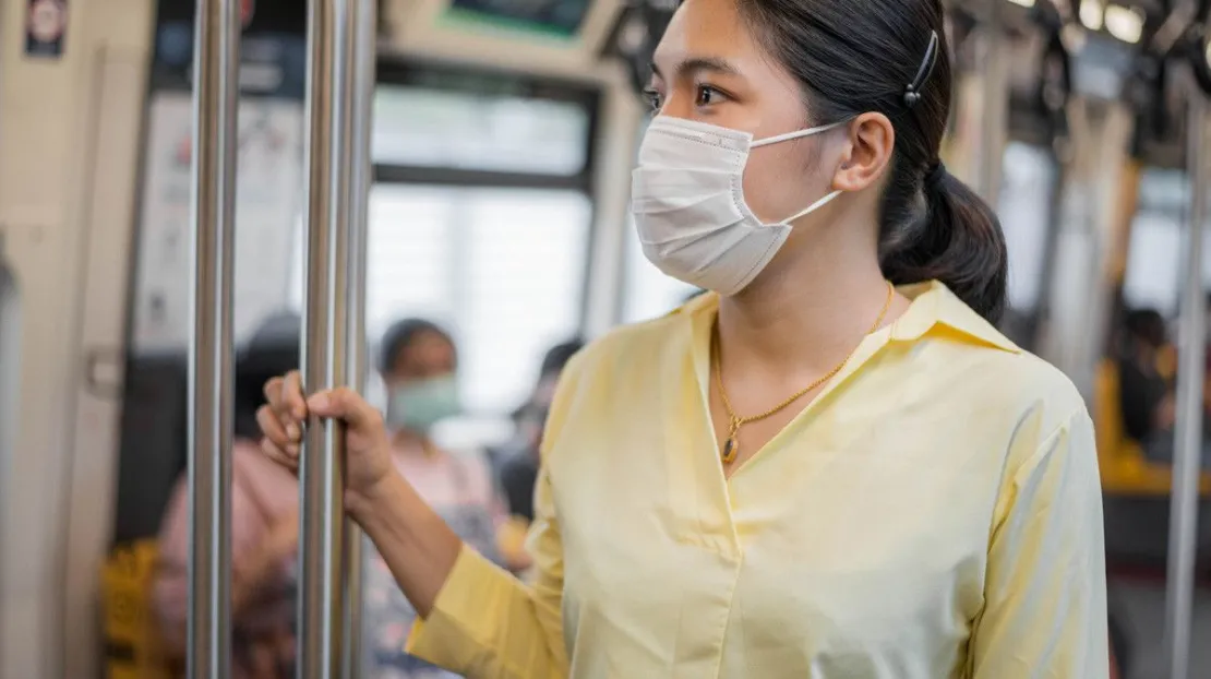 Balik WFO, Ini Risiko Paparan Virus di Transportasi Umum