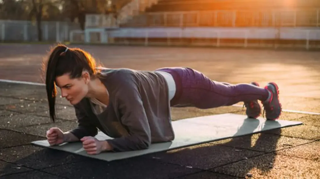 5 Kesalahan Saat Plank, Waspada Bikin Cedera