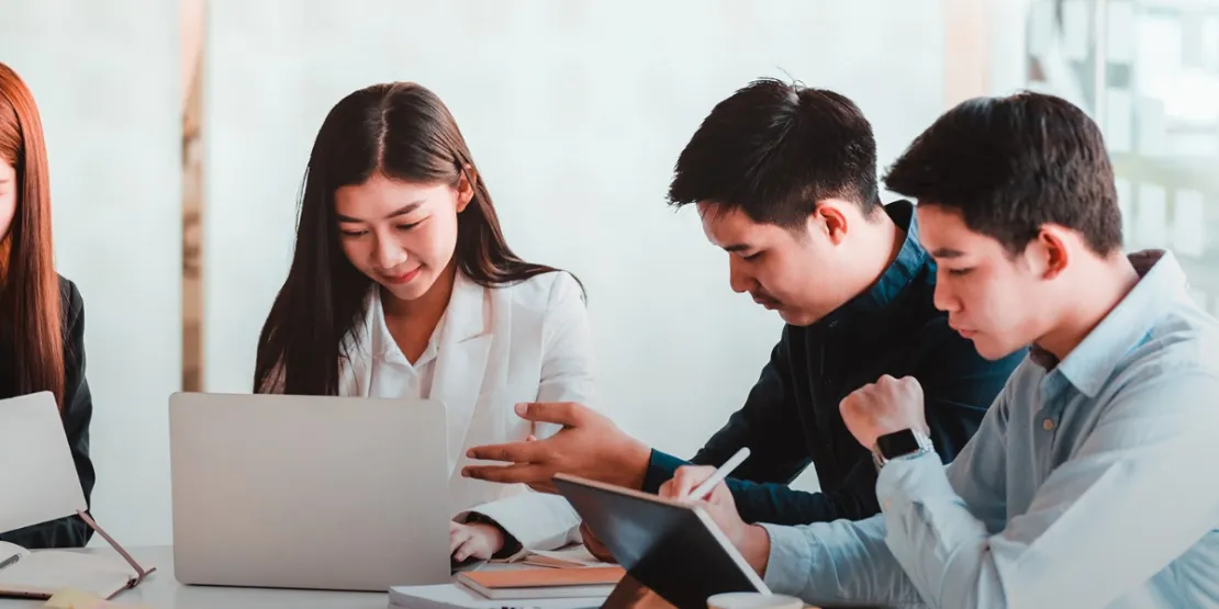 Fresh Graduate: 6 Tips untuk Lulus Probation di Tempat Kerja