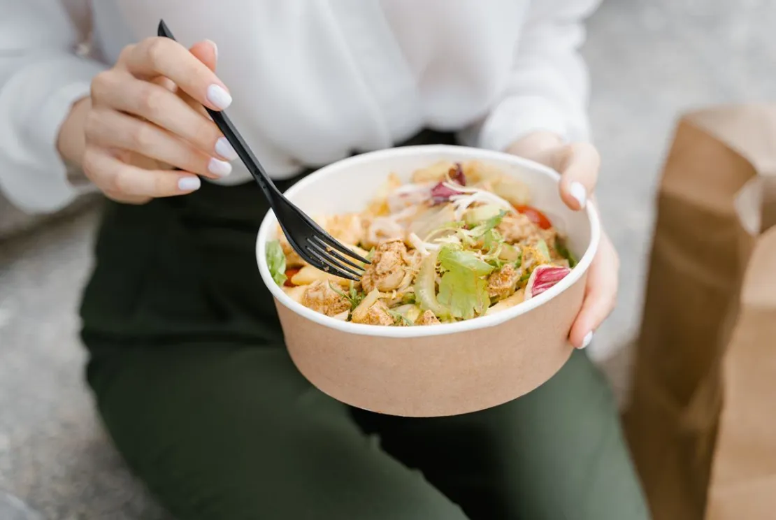 6 Rahasia Memulai Bisnis Makanan Online dari Nol