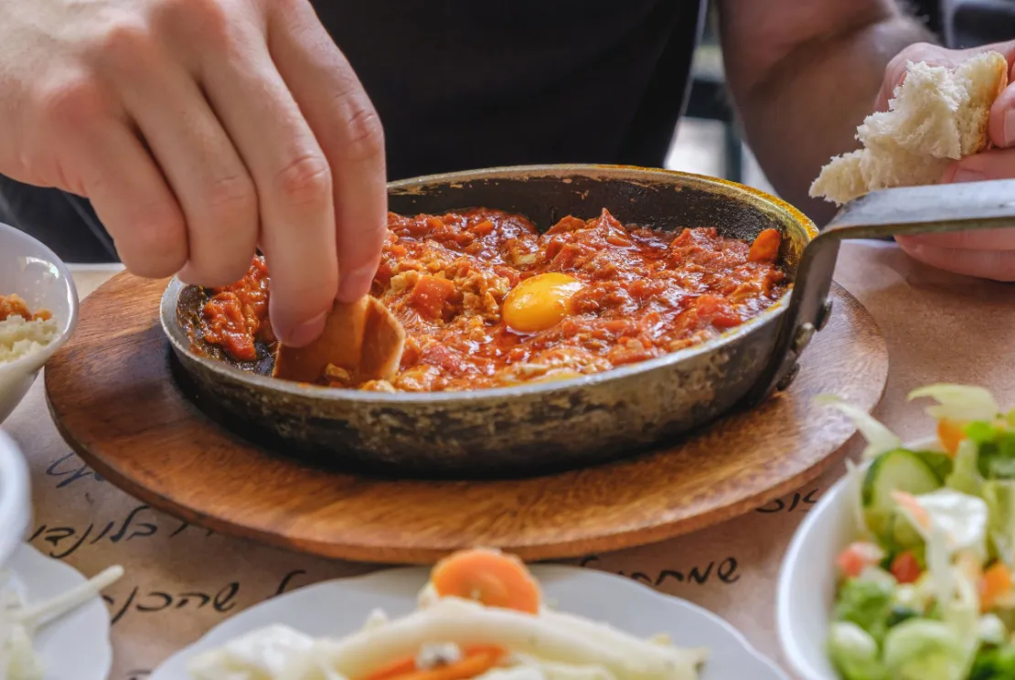 5 Makanan yang Menjadi Pantangan Asam Lambung, Harus Tahu!
