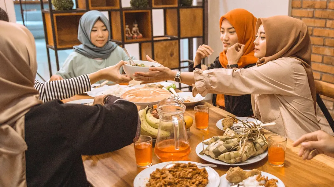 5 Kesalahan Umum Sahur dan Buka Puasa, Bikin Tubuh Cepat Lemas, Lho!