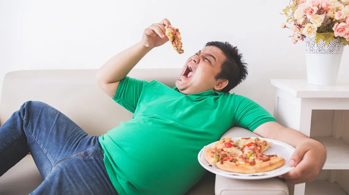 5 Makanan Penyebab Perut Buncit yang Perlu Dihindari