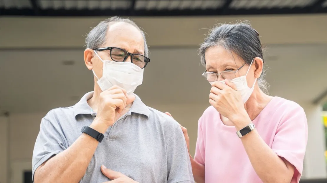 5 Kelompok yang Masih Harus Pakai Masker di Ruang Terbuka