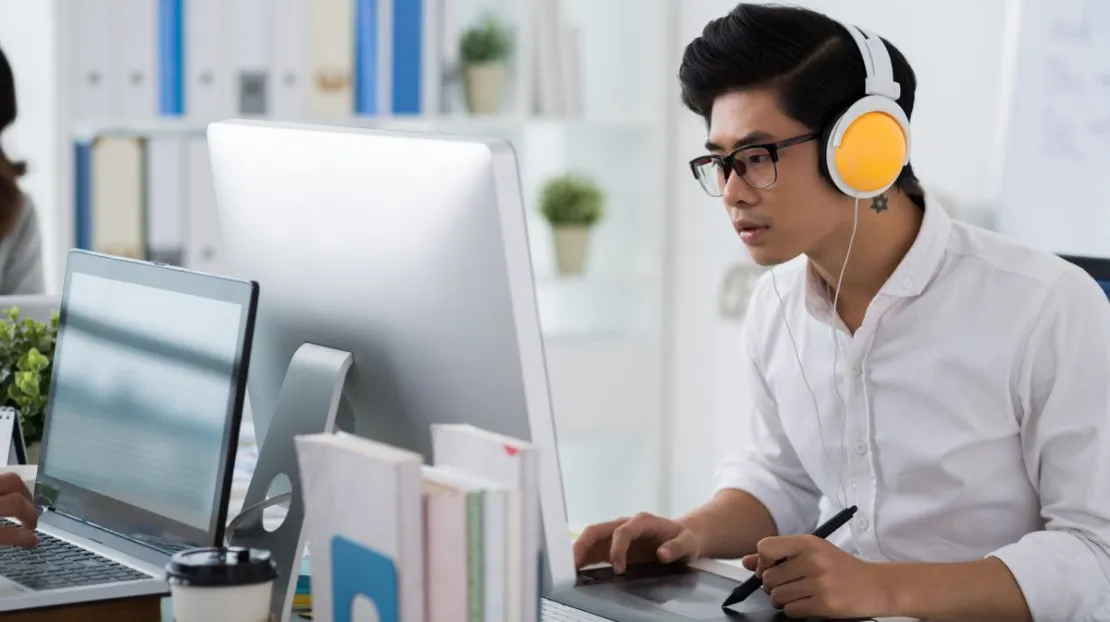 Suntuk di Kantor? Ini 5 Mood Booster yang Dapat Dilakukan