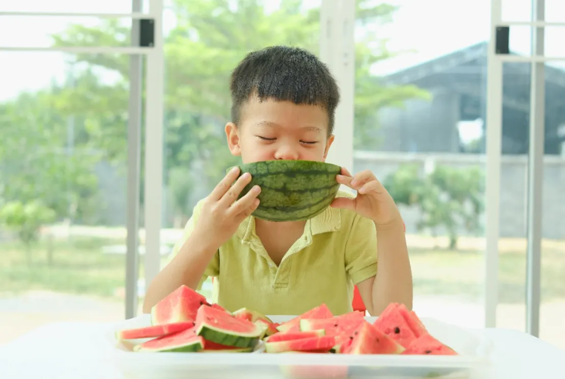 Parents Harus Tahu! Ini Peran Buah untuk Menjaga Imun Anak