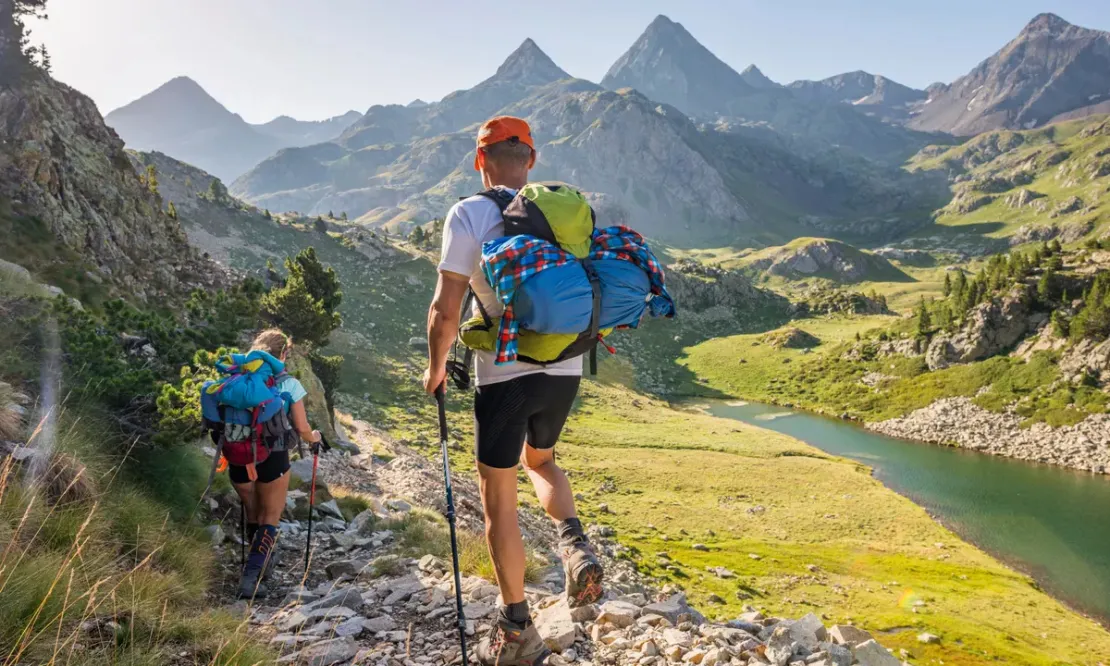 Awas Terkecoh! Ini Lho Perbedaan Hiking dan Trekking