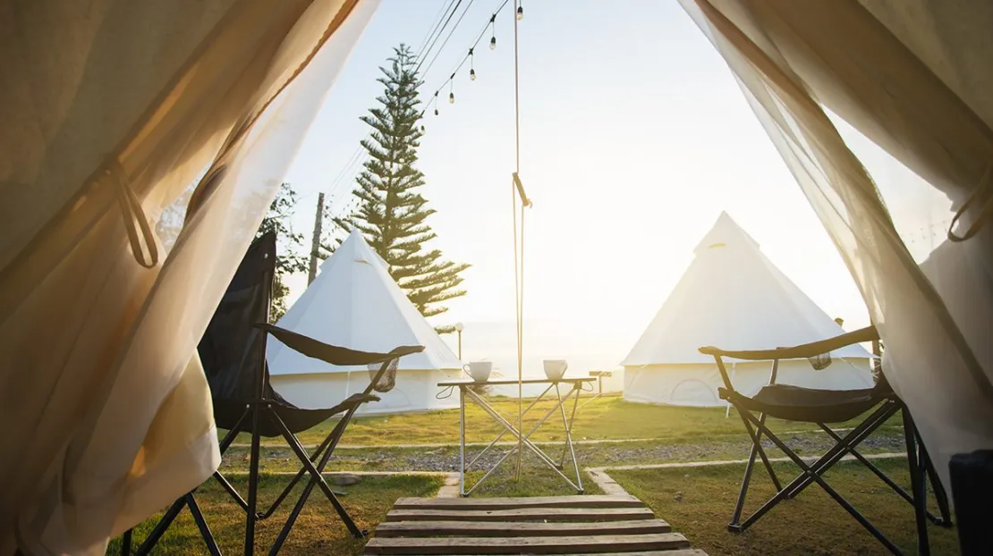 5 Rekomendasi Glamping Jogja, Tertarik Mengunjunginya?