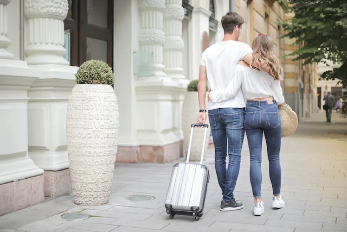 Sangat Romantis Se-Indonesia, Ini Tempat Honeymoon Terbaik