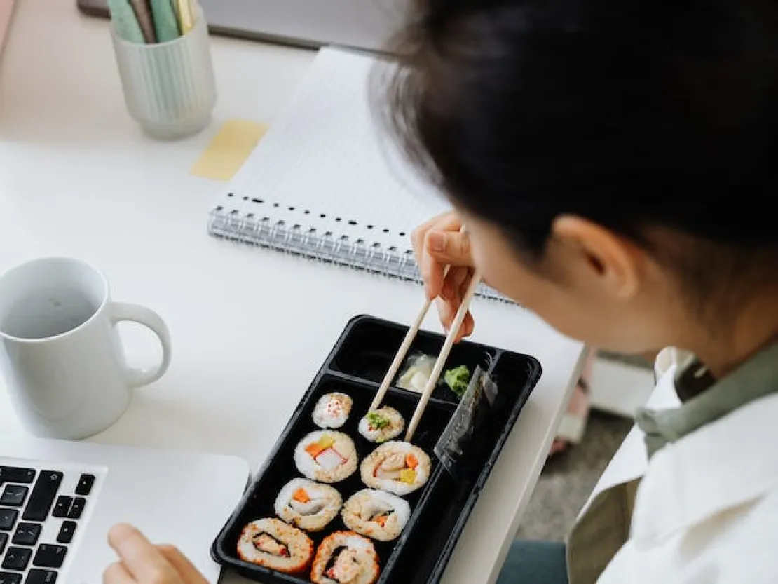 Orang Sibuk Bisa Punya Pola Makan Sehat dengan 6 Cara Ini
