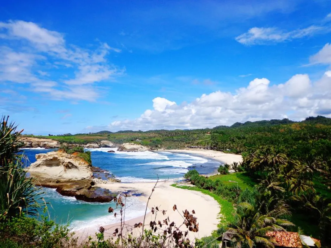 6 Objek Wisata Pacitan Terbaik Ini Wajib Dikunjungi & Tipsnya