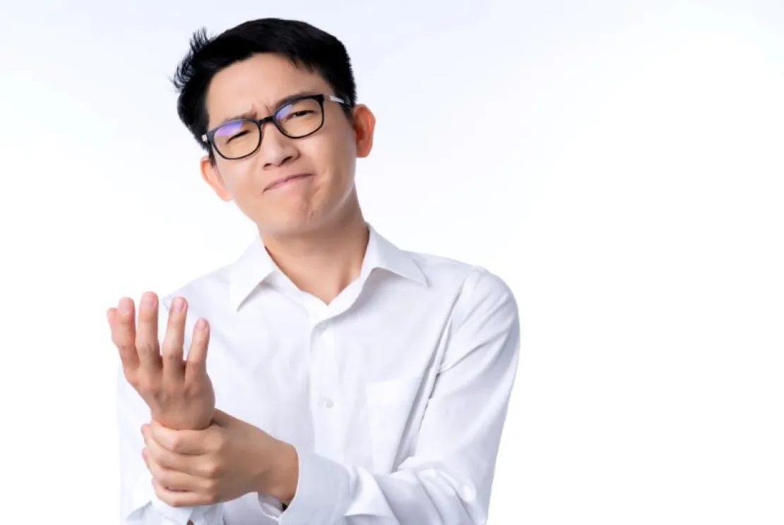 Jari Tangan Kaku dan Sakit saat Ditekuk & Cara Mencegahnya