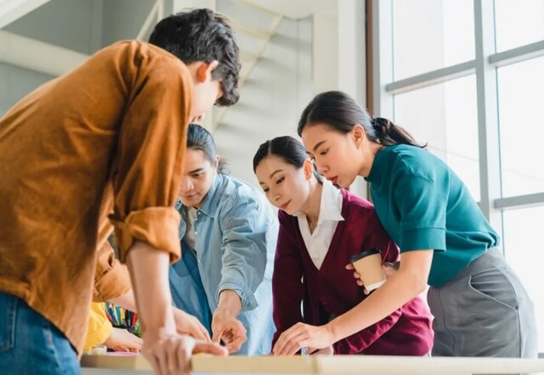 7 Tips Efektif Membangun Hubungan Baik dengan Partner Kerja