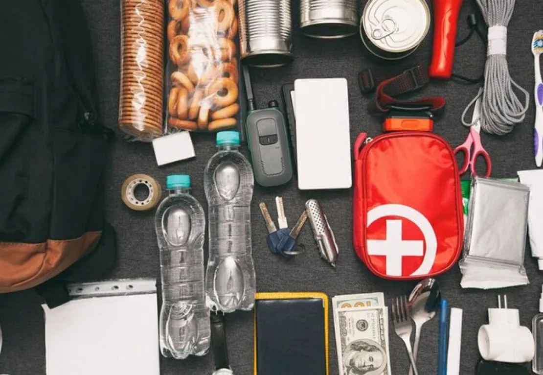 Gempa Megathrust & 10 Survival Kit yang Harus Kamu Siapkan