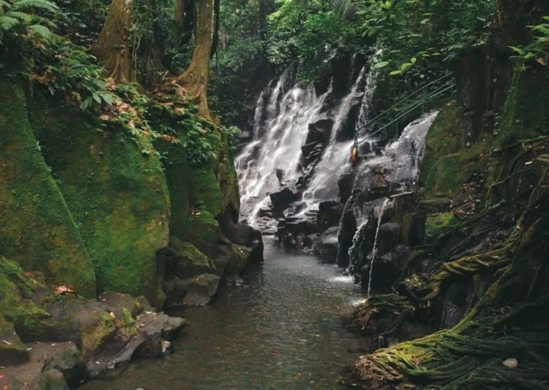 Mengenal Kanto Lampo Waterfall & Tips Lengkap Mengunjunginya