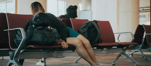 Jet Lag - Yang Terjadi Saat Tubuh Sulit Beradaptasi dengan Lingkungan Baru