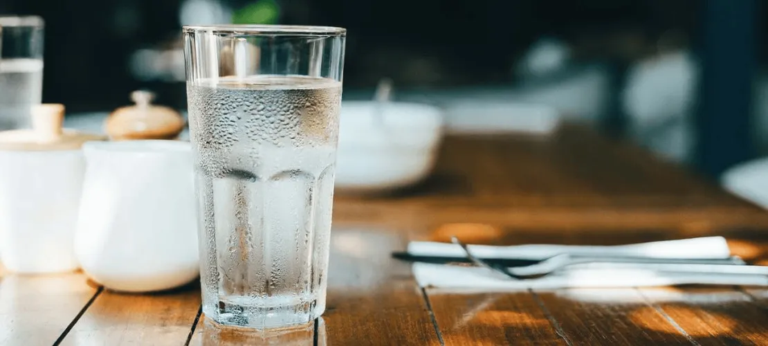 Kebiasaan Minum yang Sering Terlewat di Tengah Aktivitas Sehari-hari