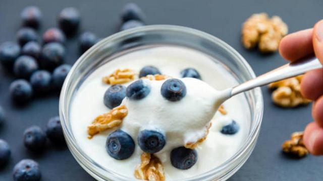 Segudang Manfaat Greek Yoghurt Yang Perlu Kamu Ketahui!